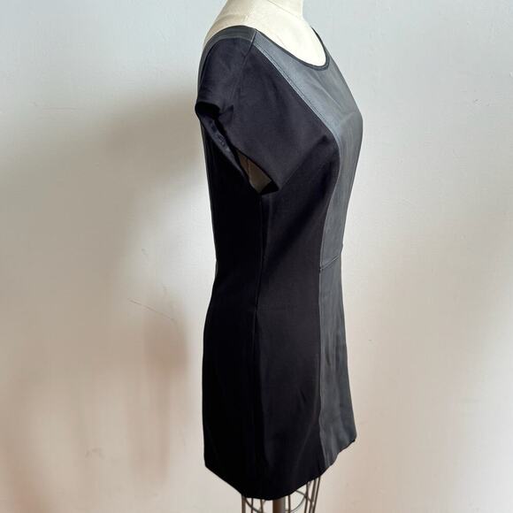 Vintage Y2K ALICE + OLIVIA Black Leather Corset-Back Mini Dress - Picture 5 of 11